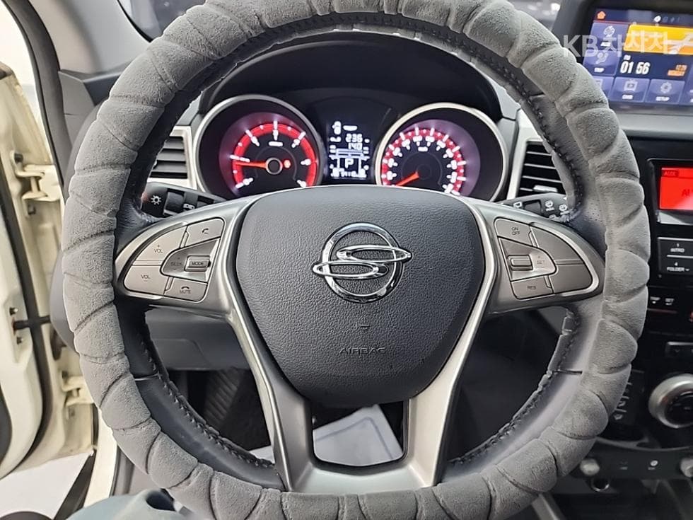 КейДжи Мобилити ТиволиДизел VX 4x4 - 9