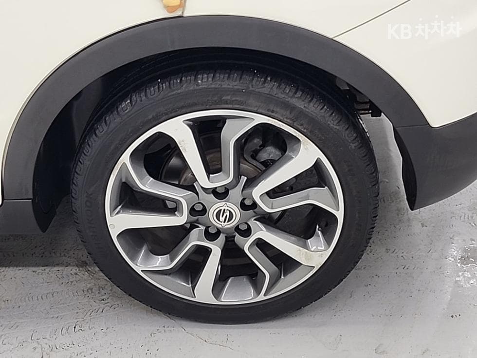 КейДжи Мобилити ТиволиДизел VX 4x4 - 20