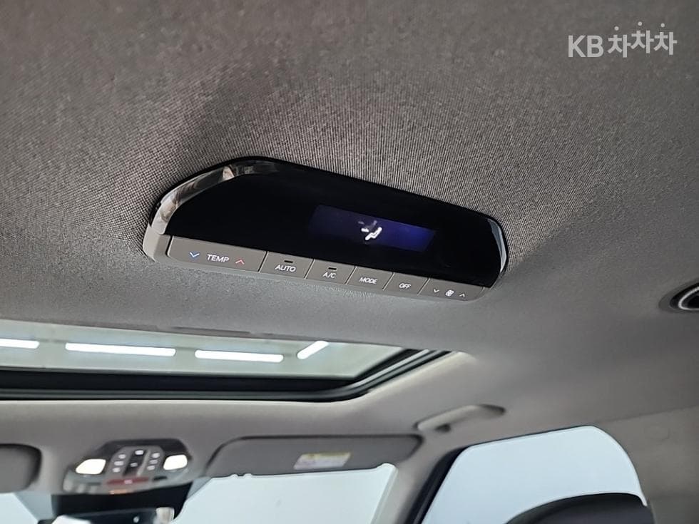 Киа EV9Long Range 2WD 어스 - 15