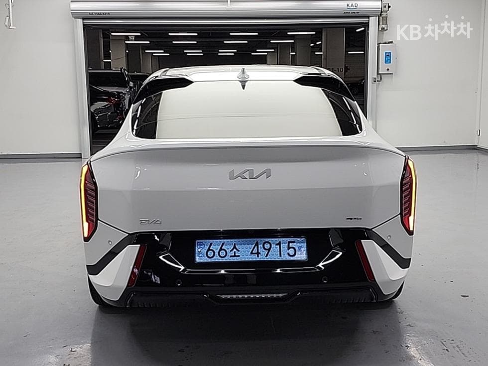 Киа EV4Long Range 2WD GT-Line - 3