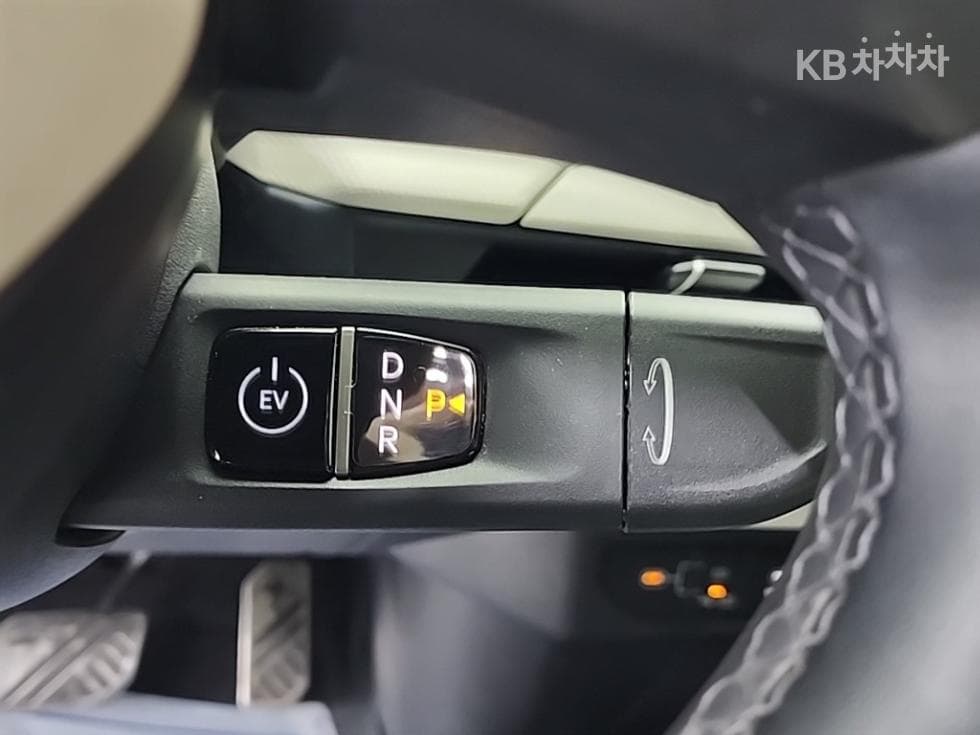 Киа EV4Long Range 2WD GT-Line - 8