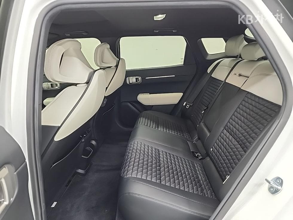 Киа EV4Long Range 2WD GT-Line - 12