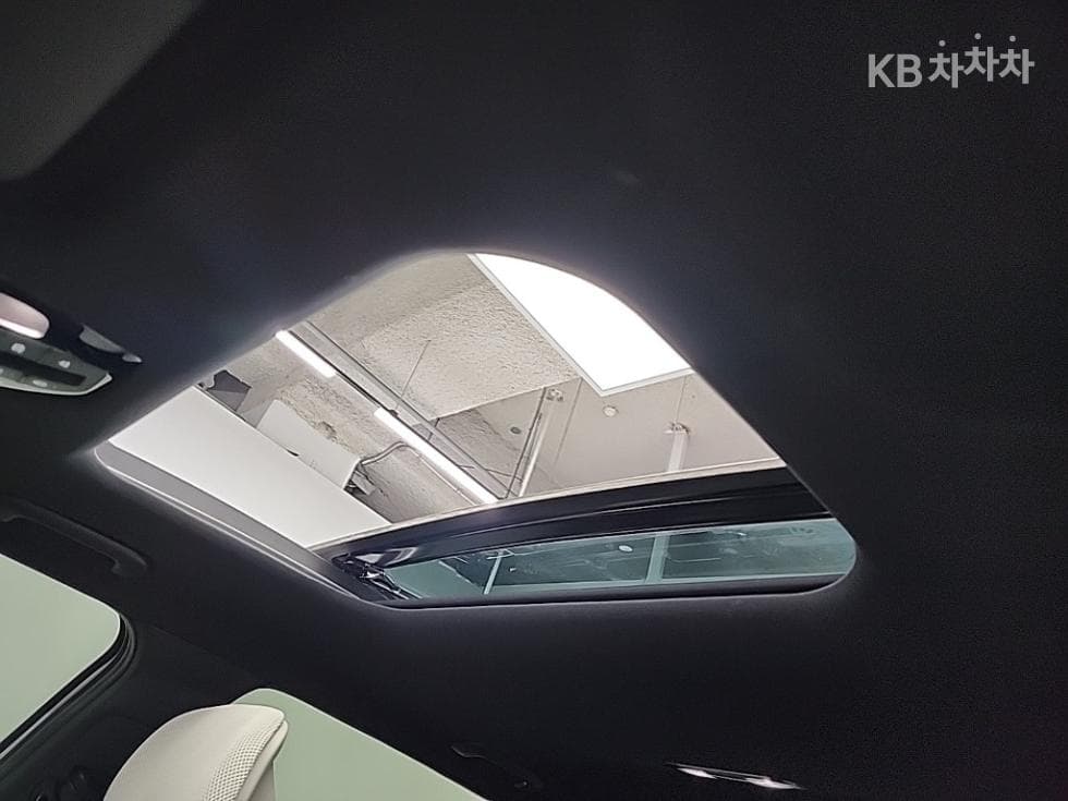 Киа EV4Long Range 2WD GT-Line - 15