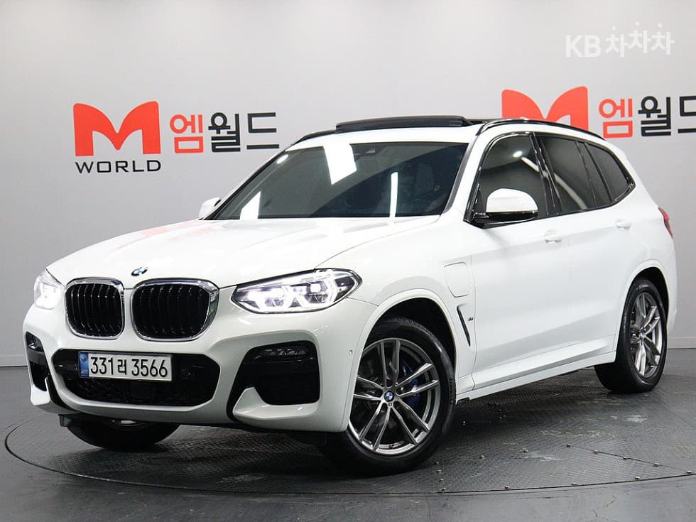 BMW X3 (G01) xDrive 30e M Sport - Image 1
