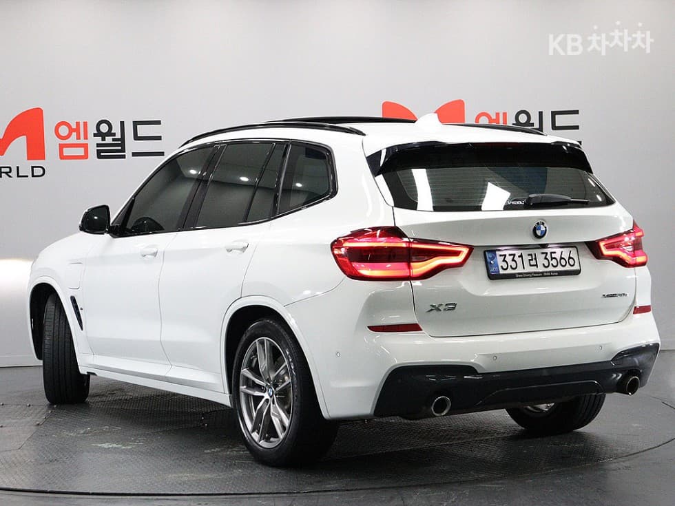 BMW X3 (G01)xDrive 30e M Sport - 4