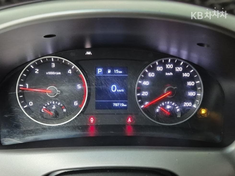 Киа The New (фейслифт) Бонго 3 (лек)1 тон Королевска кабина Удължено междуосие 2WD L - 5