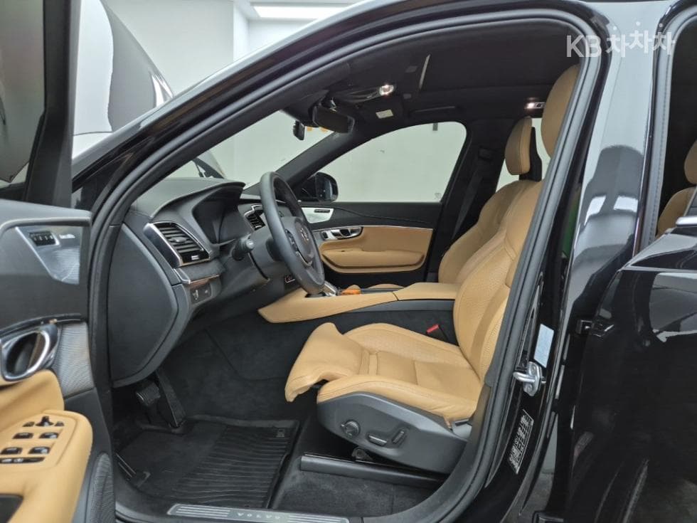 Volvo All New XC90B6 Inscription - 11