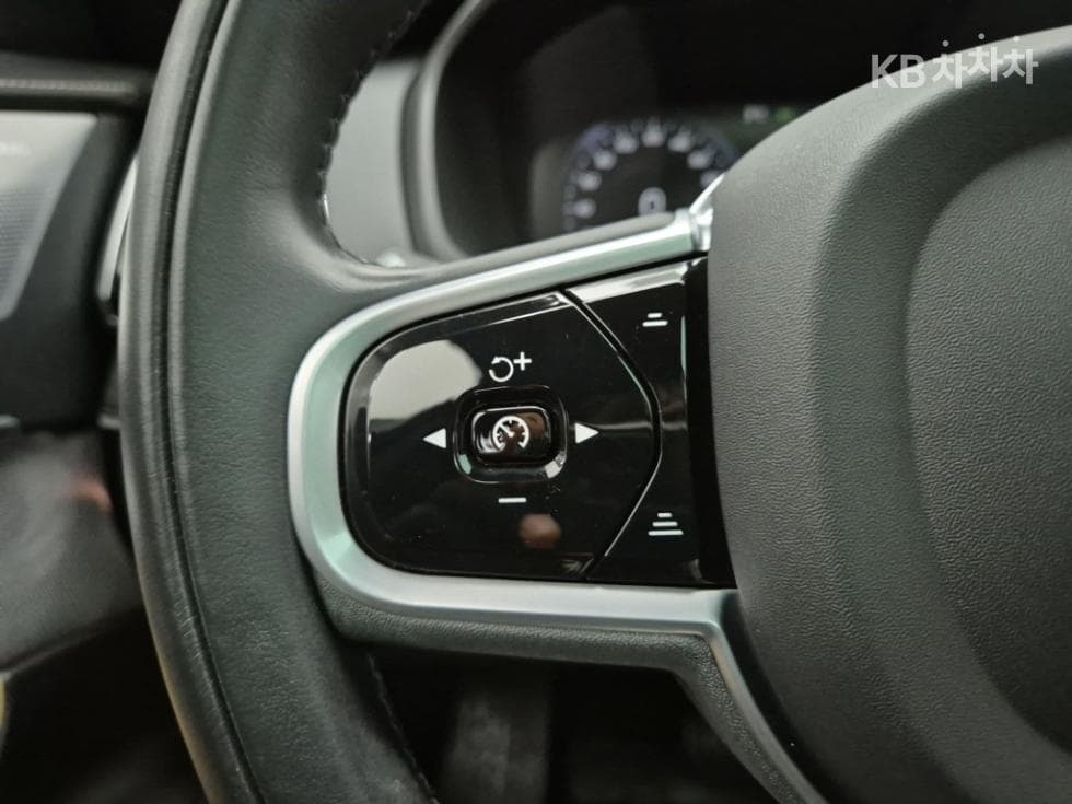 Volvo All New XC90B6 Inscription - 16