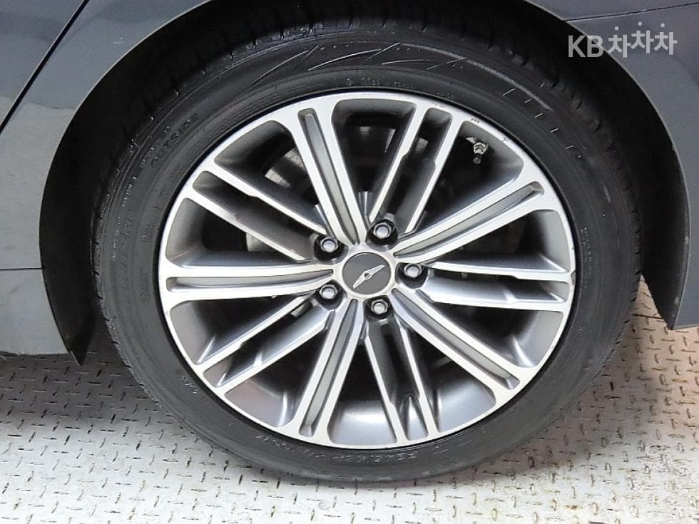 Genesis G803.3 GDI AWD Luxury - 20