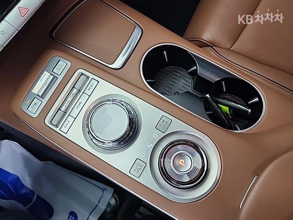 Дженезис GV70Дизел 2.2 AWD - 8