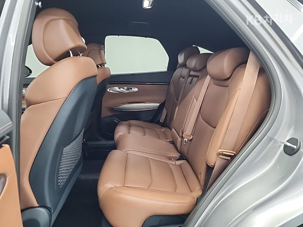 Дженезис GV70Дизел 2.2 AWD - 12