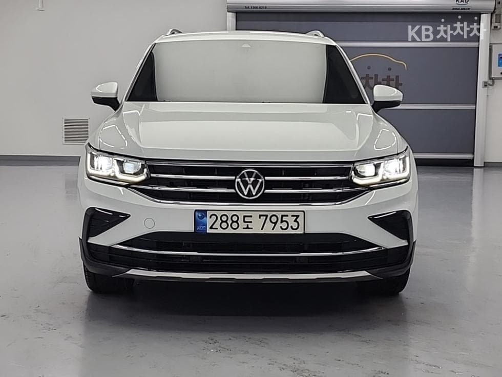 Volkswagen The New (фейслифт) Tiguan2.0 Турбо Дизел Инжекция Premium - 2