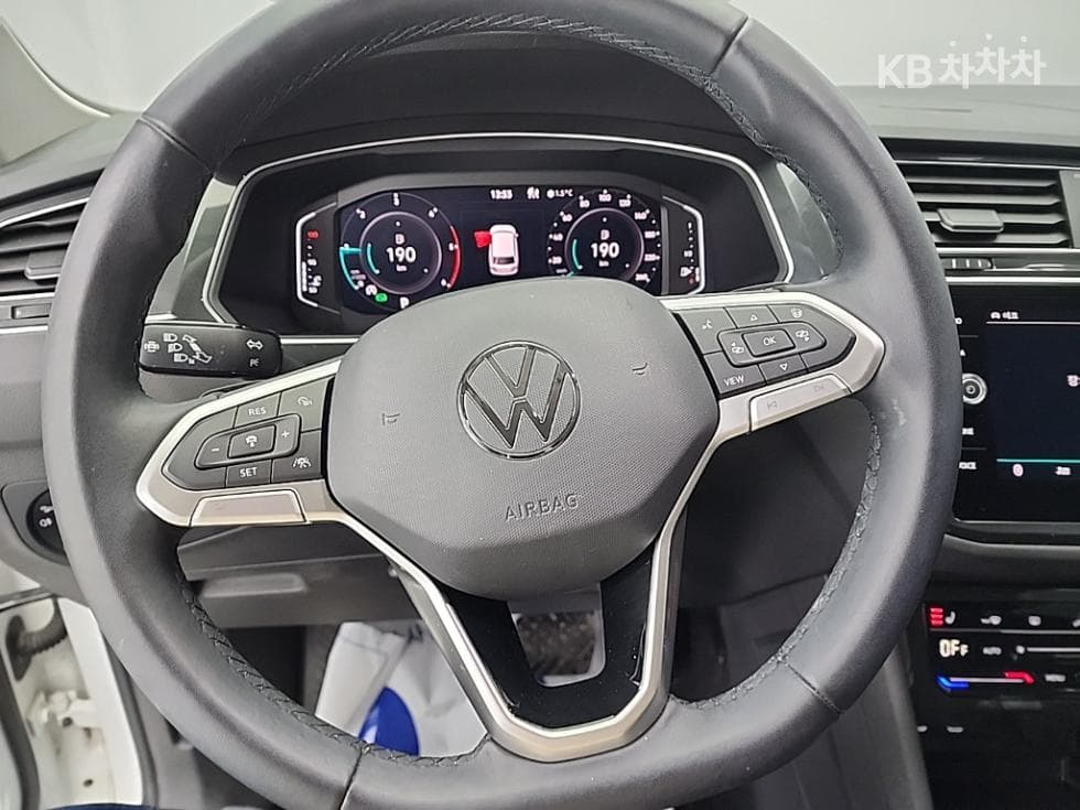 Volkswagen The New (фейслифт) Tiguan2.0 Турбо Дизел Инжекция Premium - 9