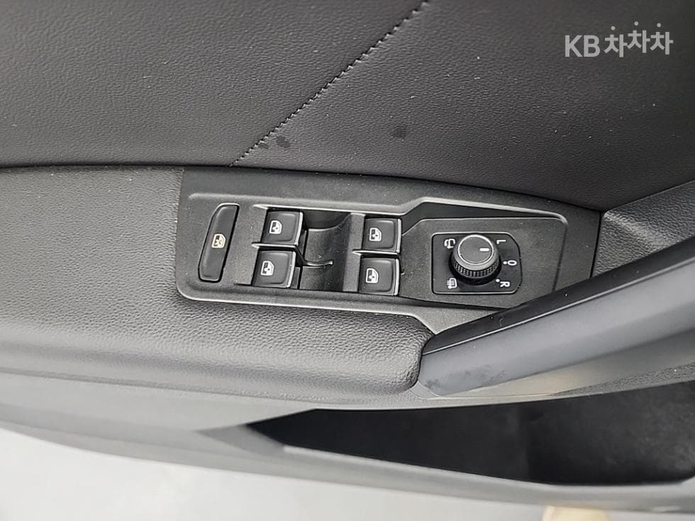 Volkswagen The New (фейслифт) Tiguan2.0 Турбо Дизел Инжекция Premium - 15