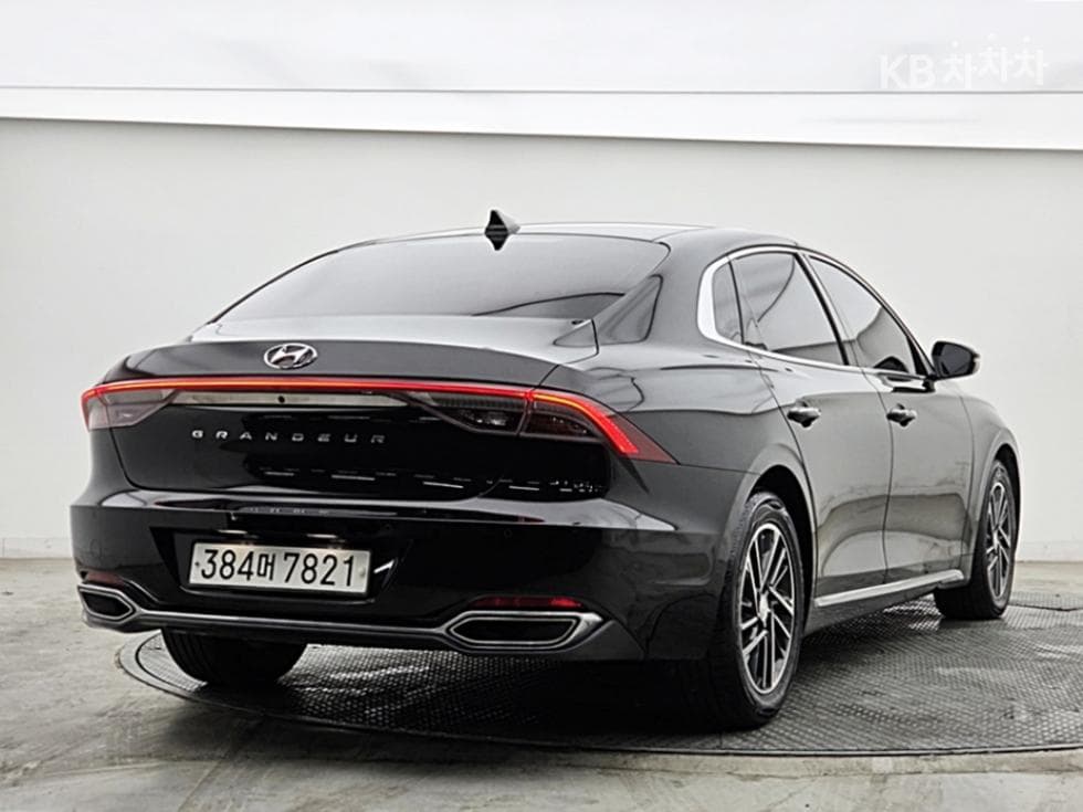 Хюндай The New (фейслифт) Grandeur (Azera)2.5 Premium 초이스 - 2