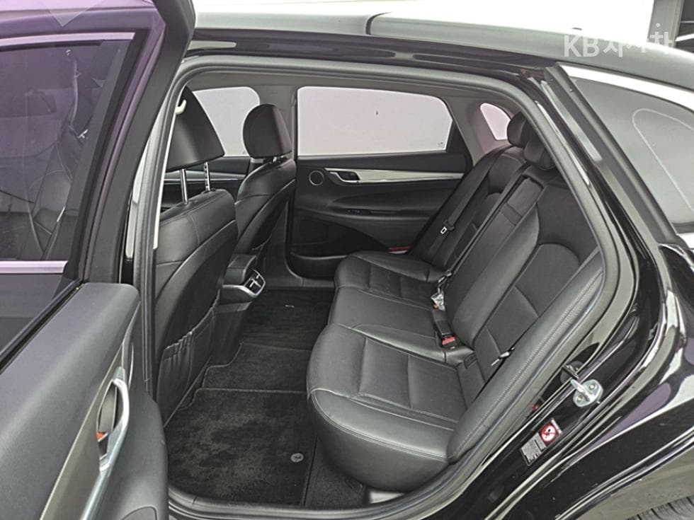 Хюндай The New (фейслифт) Grandeur (Azera)2.5 Premium 초이스 - 12