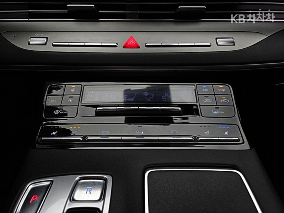 Хюндай The New (фейслифт) Grandeur (Azera)2.5 Premium 초이스 - 19