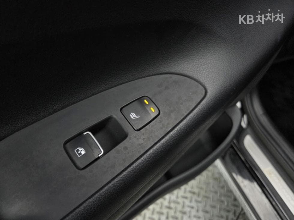 Хюндай The New (фейслифт) Grandeur (Azera)2.5 Premium 초이스 - 21