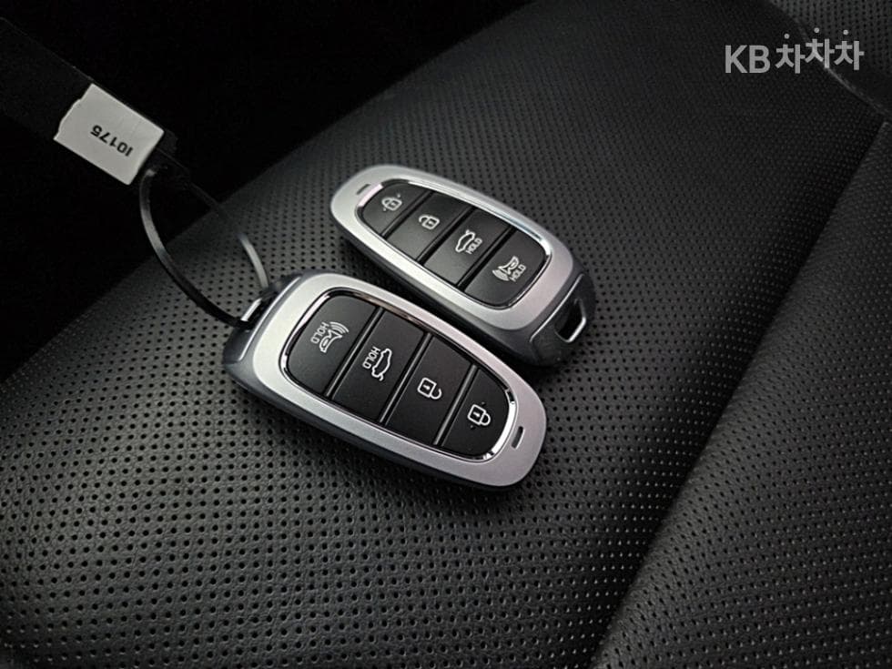 Хюндай The New (фейслифт) Grandeur (Azera)2.5 Premium 초이스 - 22