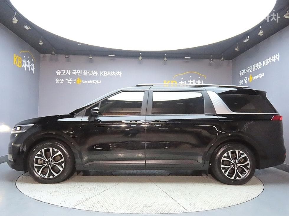 Kia Carnival 4th generationD2.2 9-seater Prestige - 5