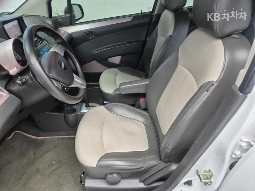 Джи Ем Корея Chevrolet Спарк타투 에디션 Стандартен - 11