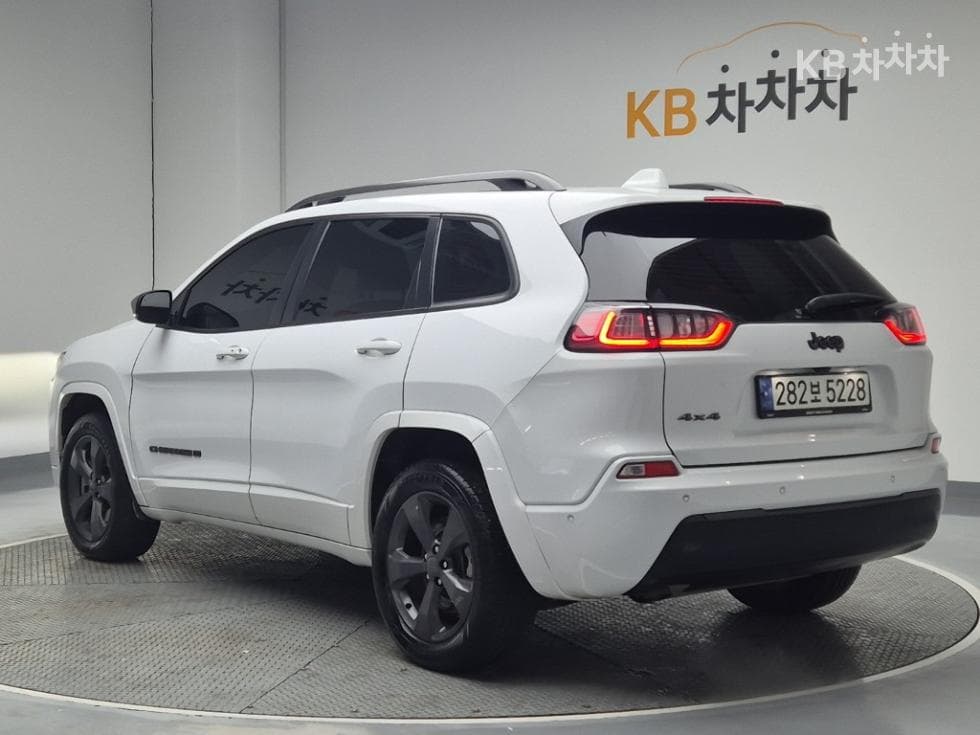 지프 체로키(KL)2.4 Gasoline AWD 80th Anniversary Edition - 2