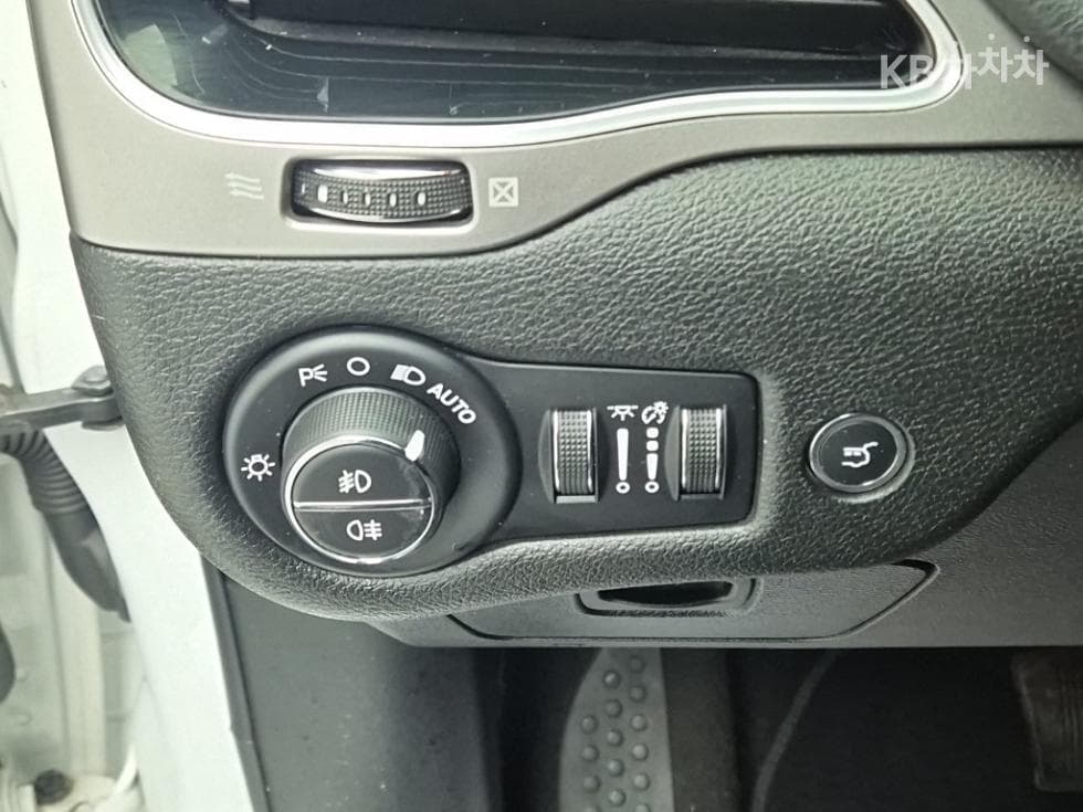 지프 체로키(KL)2.4 Gasoline AWD 80th Anniversary Edition - 18