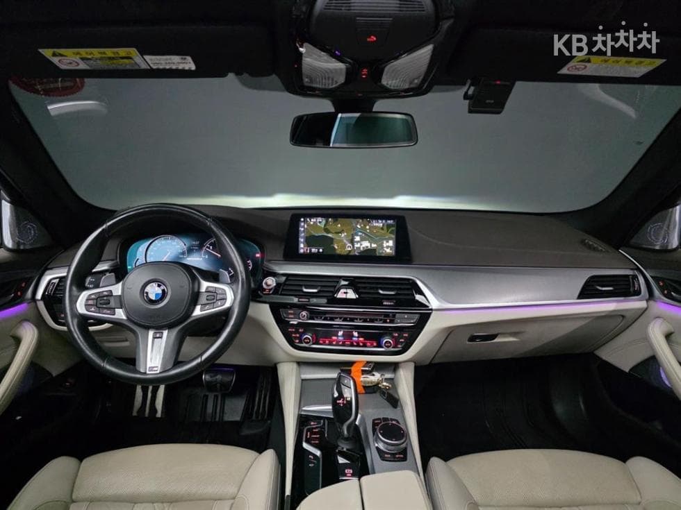 BMW 올New5 Series (G30)M550d xDrive - 11