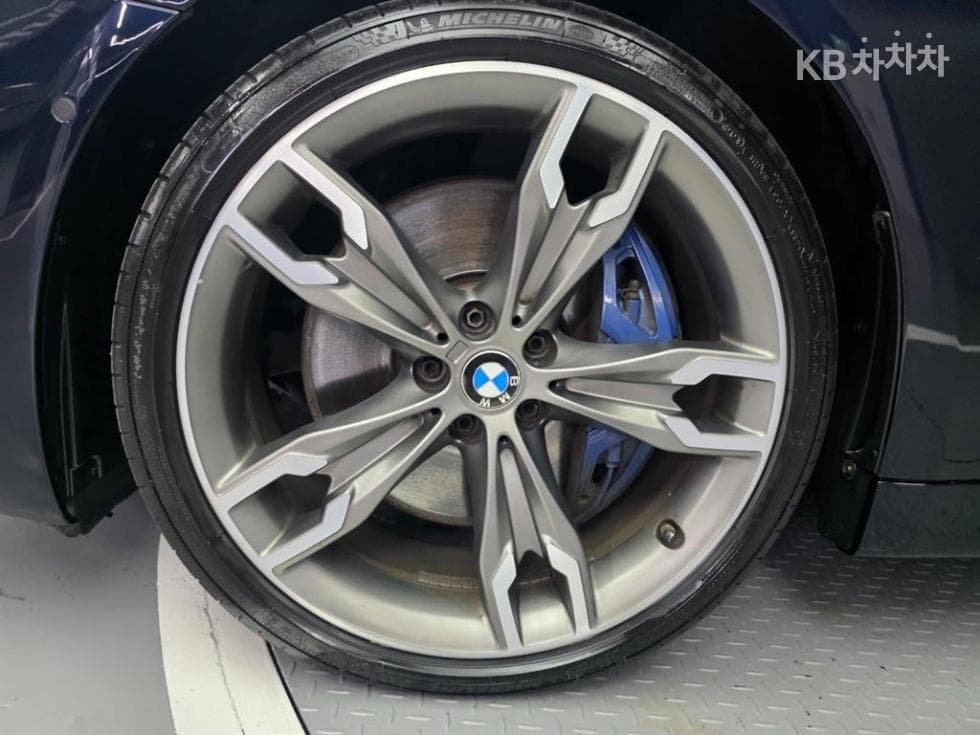 BMW 올New5 Series (G30)M550d xDrive - 19