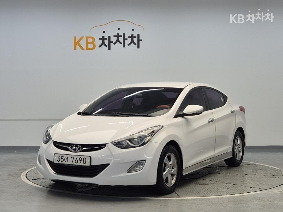 Hyundai Avante (Elantra)MD M16 GDi LUXURY - Image 1