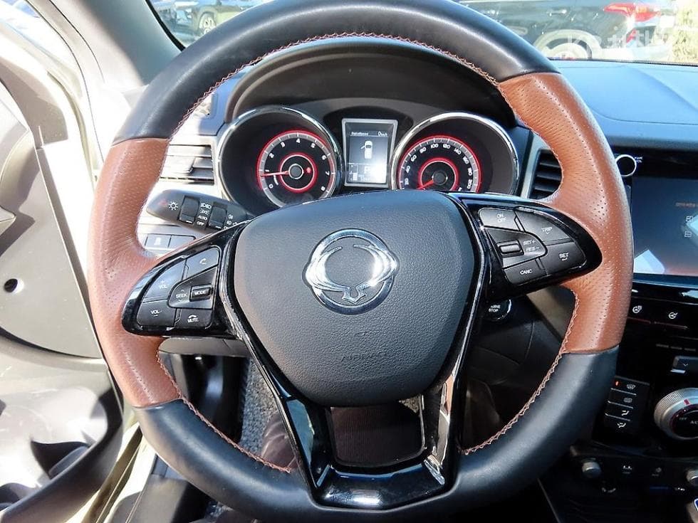 KG Mobility Tivoli 아머1.6 Gasoline 기어 Plus 2WD - 8