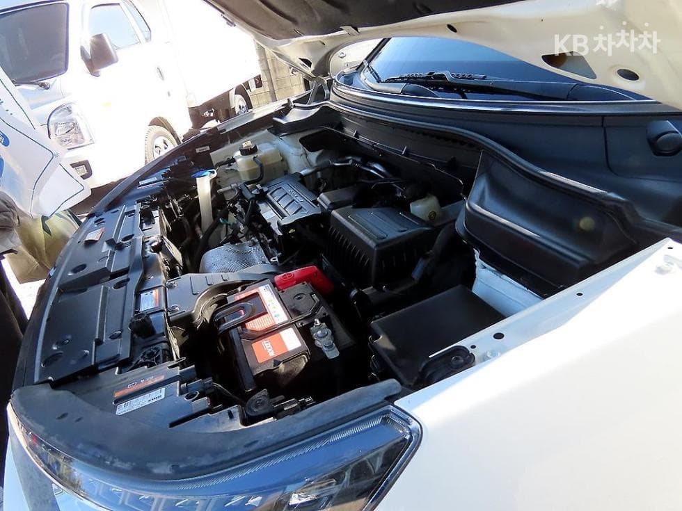 KG Mobility Tivoli 아머1.6 Gasoline 기어 Plus 2WD - 17