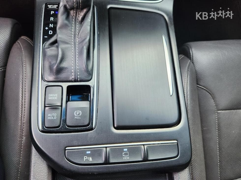 Хюндай Grandeur (Azera)IG3.0 Exclusive Стандартен - 11