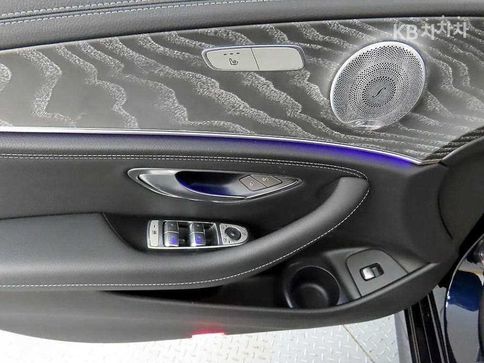 Mercedes-Benz E-Клас (W213)E350 4MATIC Avantgarde - 11