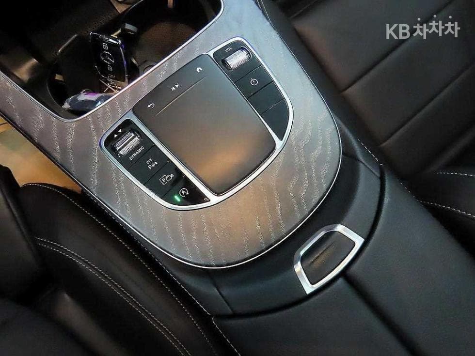 Mercedes-Benz E-Клас (W213)E350 4MATIC Avantgarde - 13