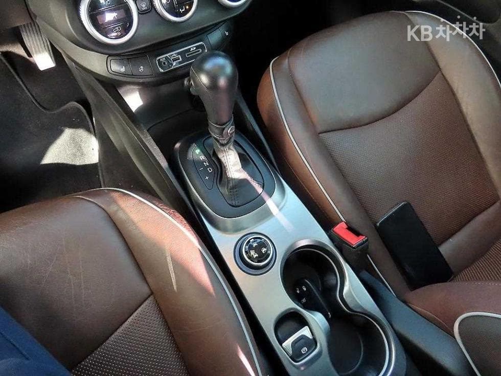 피아트 500X2.0 Cross Plus - 10