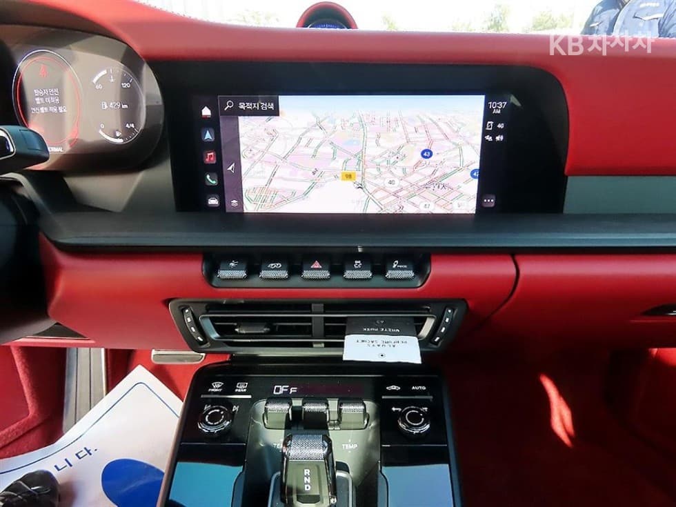 Porsche 911(992)Carrera 4 GTS - 14