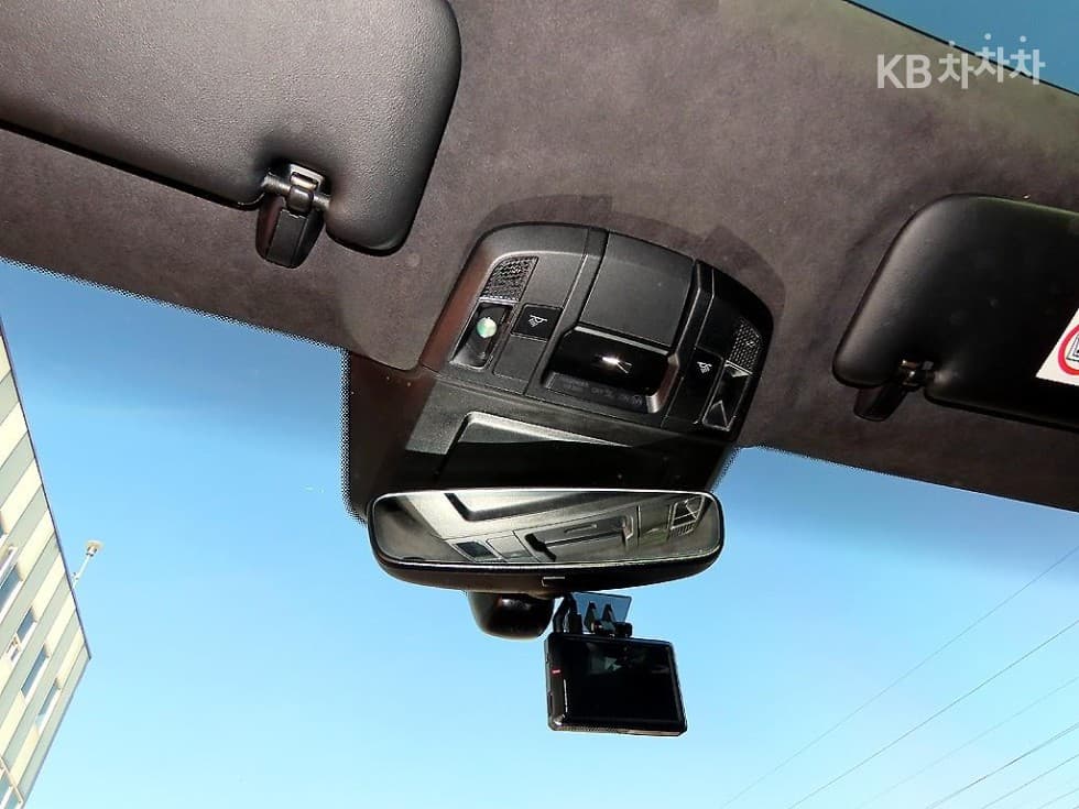 Porsche 911(992)Carrera 4 GTS - 18