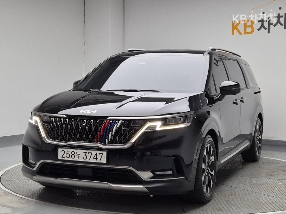 Киа Канивал 4-то поколение D2.2 9-местен Noblesse - Image 1