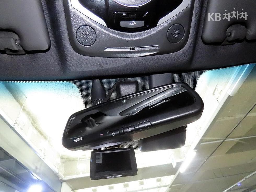 КейДжи Мобилити 토레스(J100)1.5 GDI Турбо AWD T7 - 15