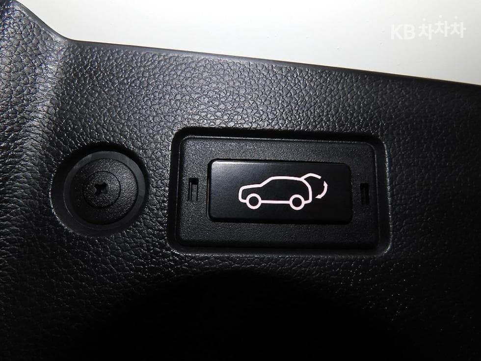 КейДжи Мобилити 토레스(J100)1.5 GDI Турбо AWD T7 - 16