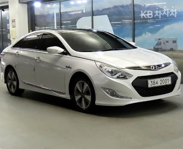 Хюндай Соната Хибрид 2.0 로얄 - Image 1