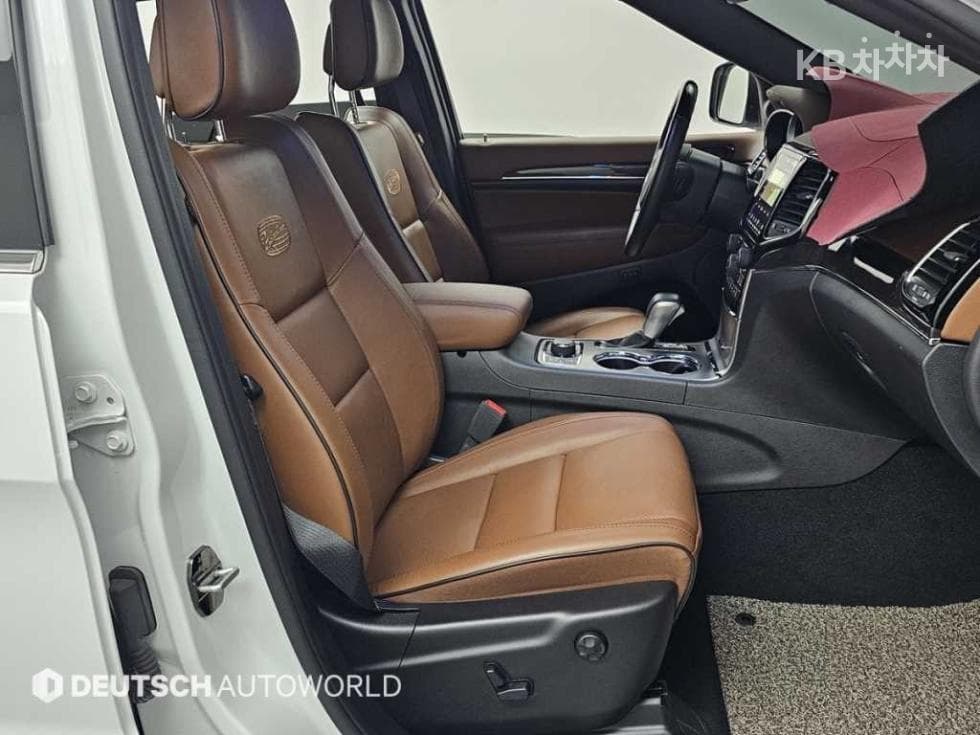 지프 그랜드 체로키Нов 3.6 V6 오버랜드 WK2 - 10