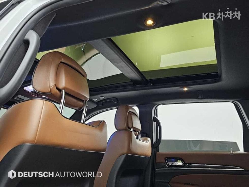 지프 그랜드 체로키Нов 3.6 V6 오버랜드 WK2 - 19