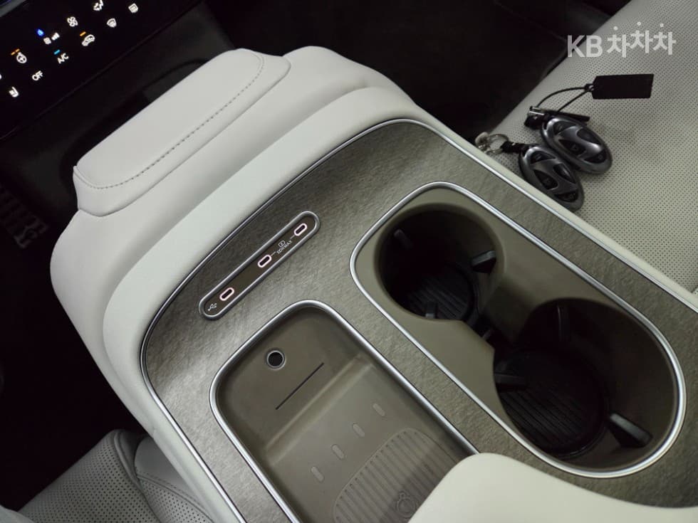 Хюндай Ди Всеново Palisade2.5L бензин Турбо 4x4 9-местен Престиж - 22