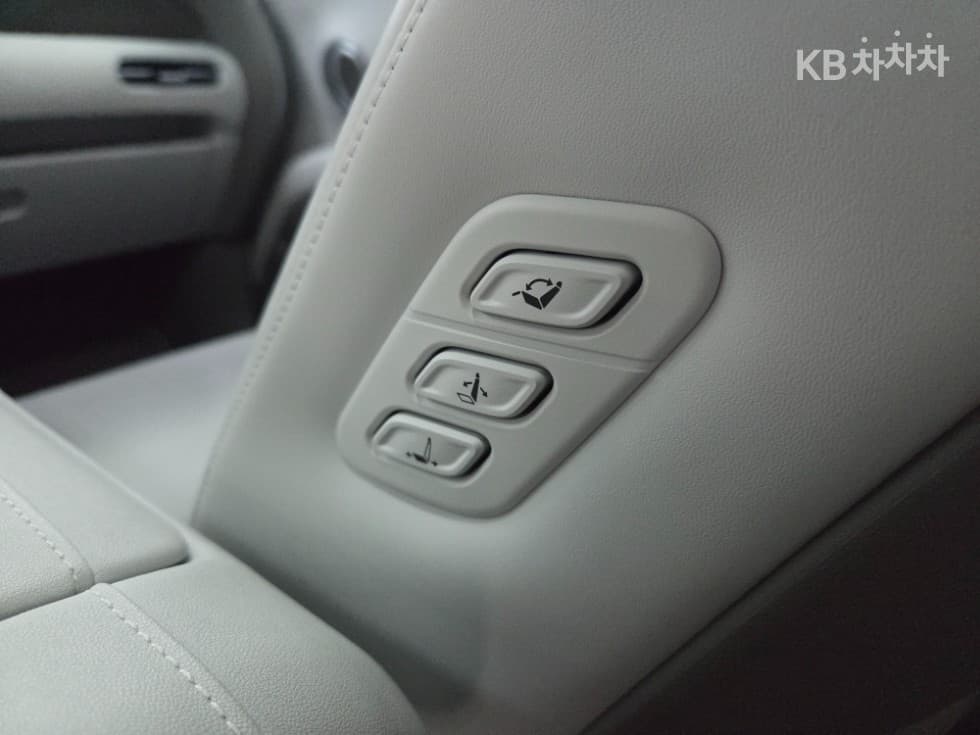 Хюндай Ди Всеново Palisade2.5L бензин Турбо 4x4 9-местен Престиж - 25