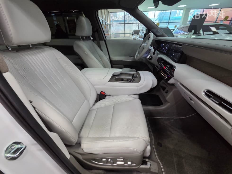 Хюндай Ди Всеново Palisade2.5L бензин Турбо 4x4 9-местен Престиж - 27