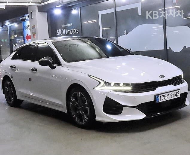 Киа K5 3-토 поколение 2.0 Бензин Signature - Image 1