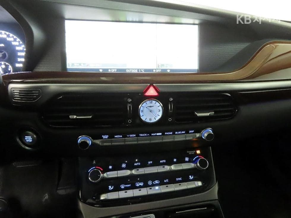 Genesis EQ9003.3 T-GDI AWD Luxury - 9