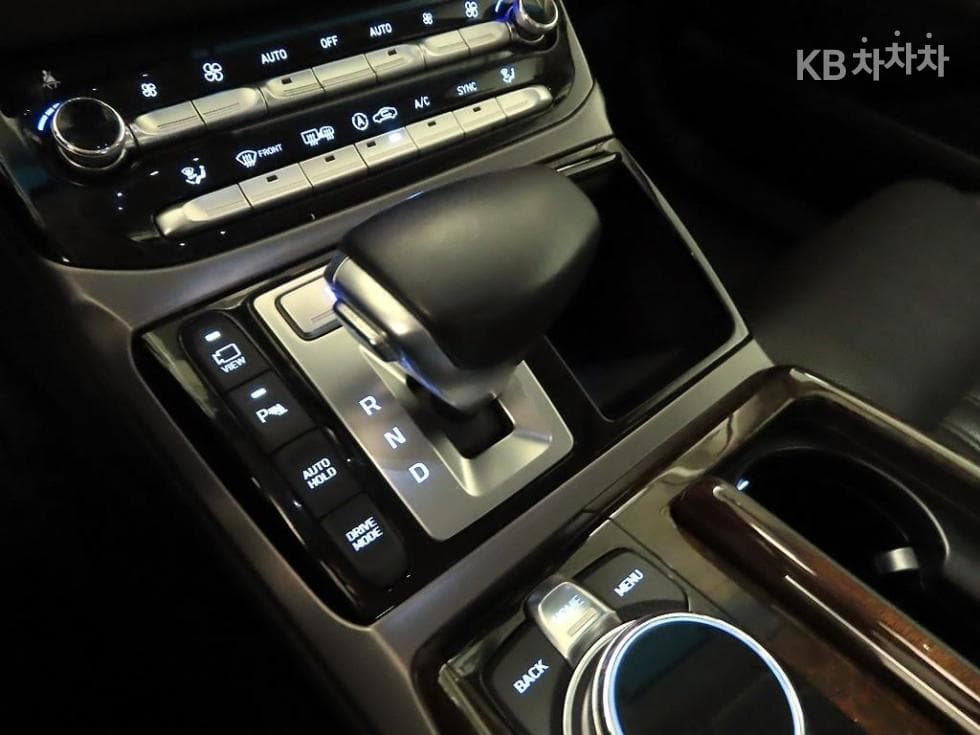 Genesis EQ9003.3 T-GDI AWD Luxury - 10